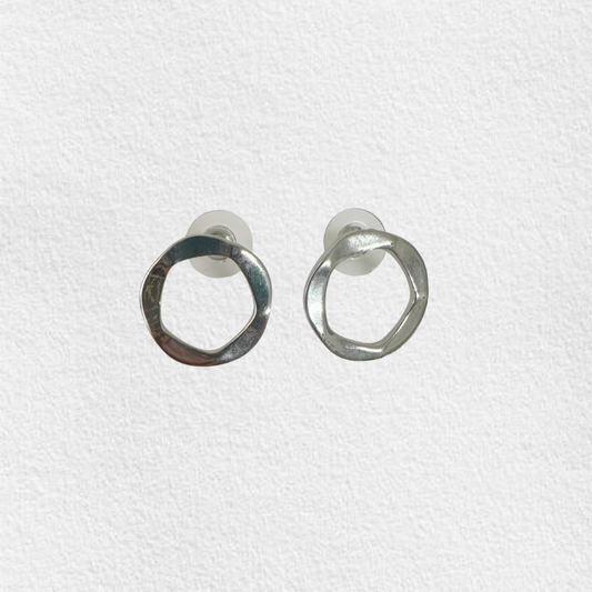 brincos em aço VERMONT